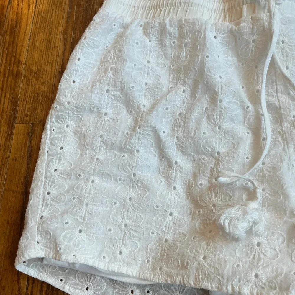 Stella Parker White Cotton Eyelet Shorts Elastic Waist Tassel Drawstring‎ S